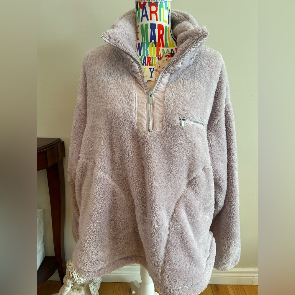NWT Sage lavender pullover. Size XL.